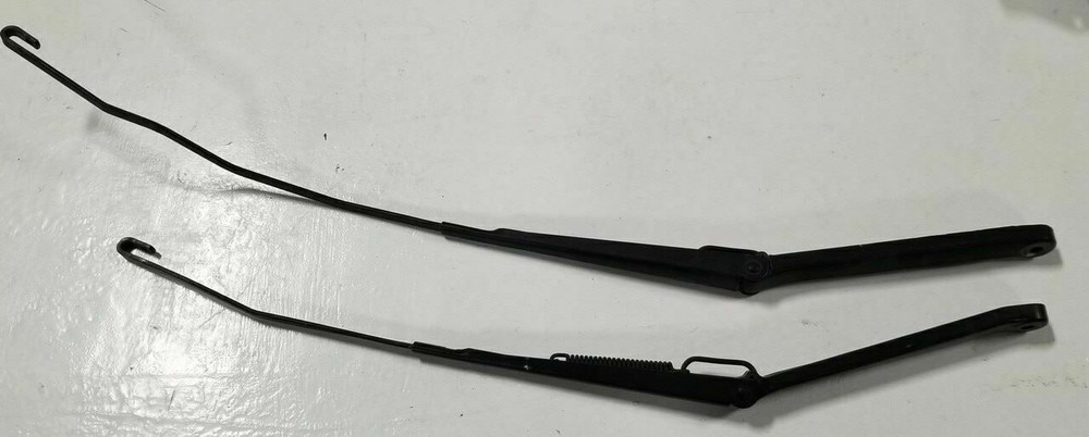 2000 2001 2002 LINCOLN LS Wiper Arm Set