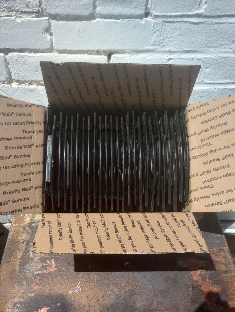 25x Paracord Flat Rewinding Spools - Tangle-Free Cord Management!