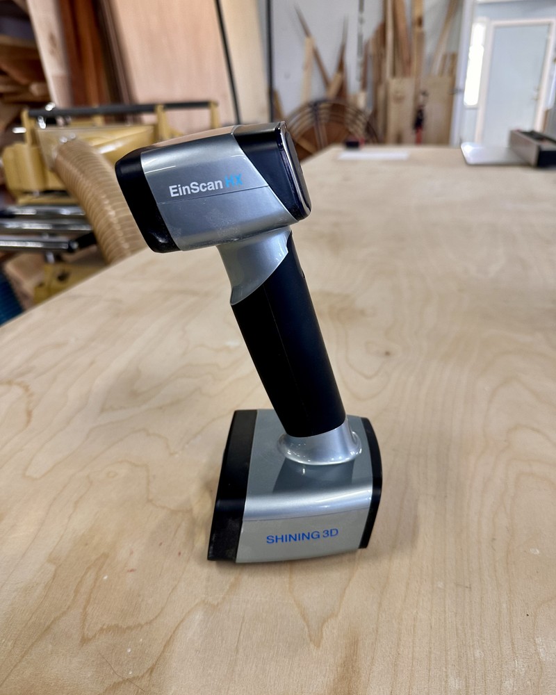 Einscan HX Handheld 3D Scanner in Wheeled Hard Case, Barely Used