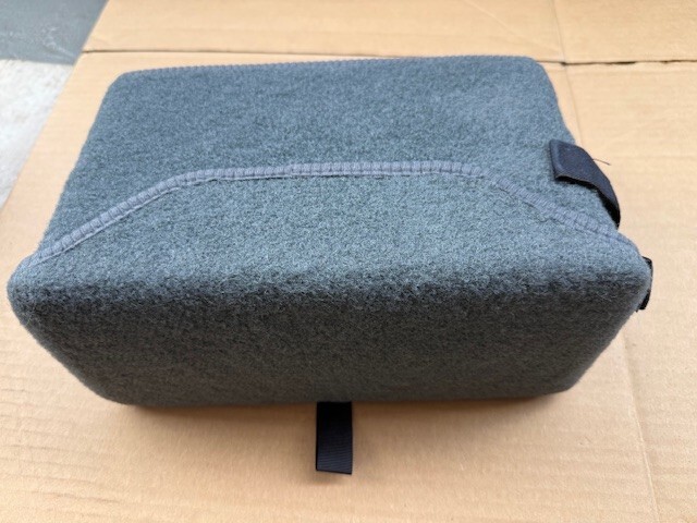 BMW 6 CD CHANGER MAGAZINE & CASE MINT