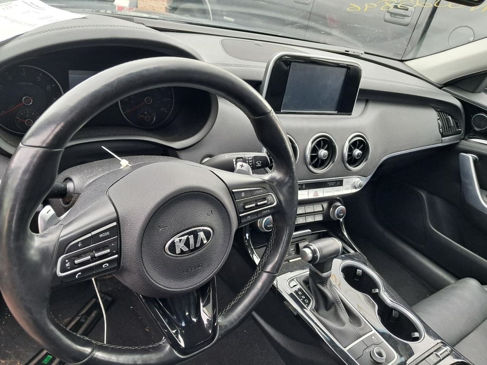 STINGER 2018 Glove Box 4845869