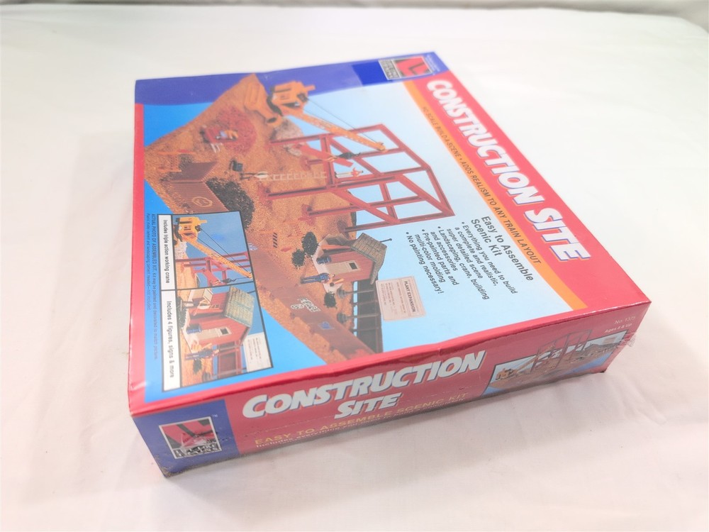 Life Like HO scale build a scene Construction Site #1375 kit