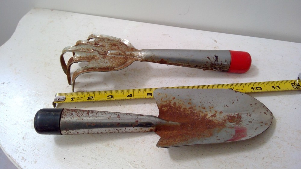 VTG Primitive Garden Hand Tools Rustic Spade 5 Finger Fork PATINA