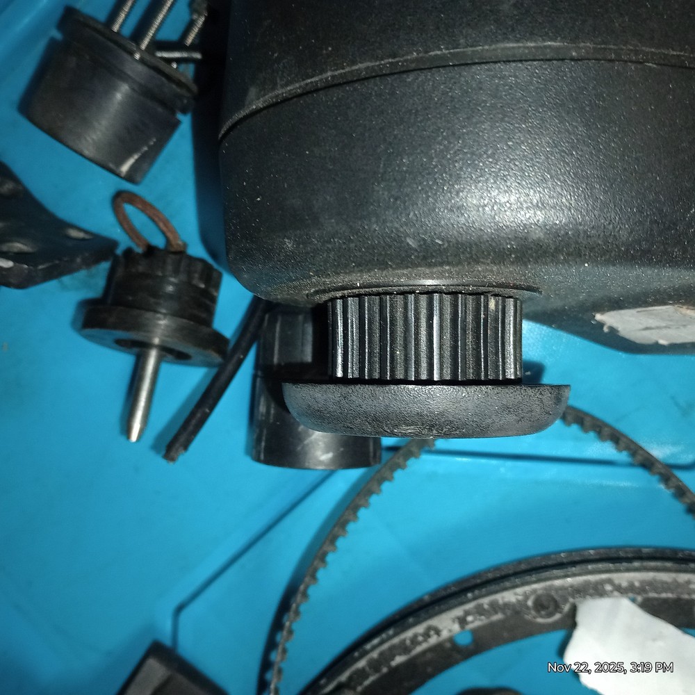 3 Wheel Auto Pilots 2 WP5000 & 1 WP4000