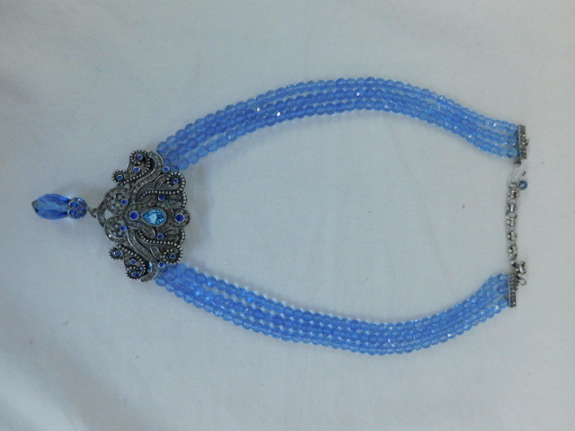 LA VINTAGE BLUE CRYSTAL PENDANT NECKLACE STATEMENT GIFT BOX