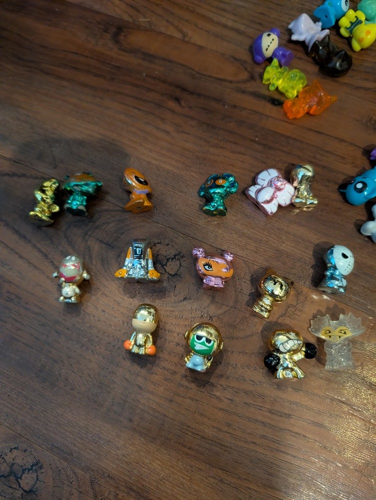 gogos crazy bones Lot Over 120