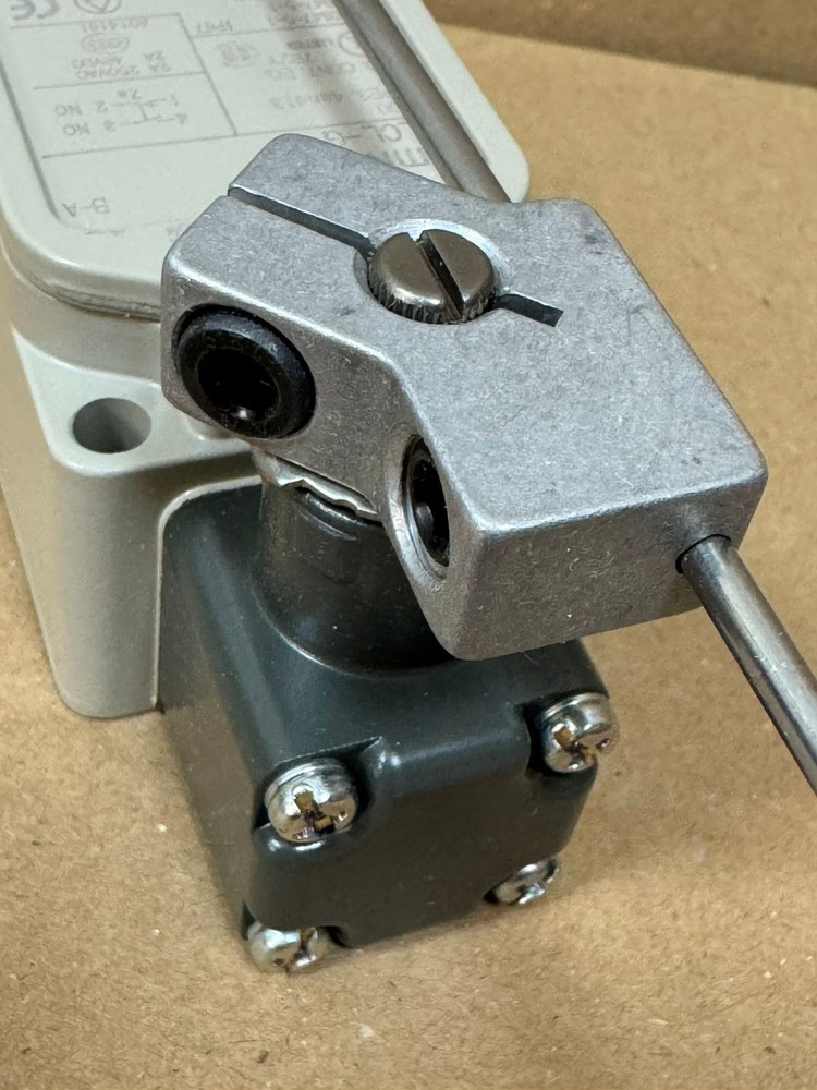 Omron / Limit Switch / WLCL-G