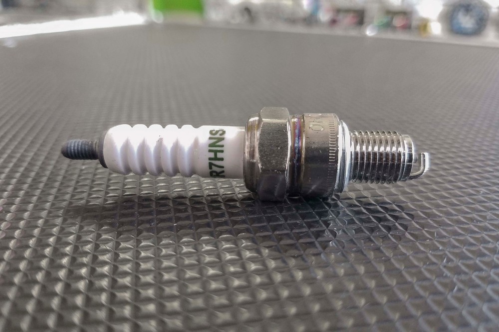 OKO CR7HNS Spark Plug