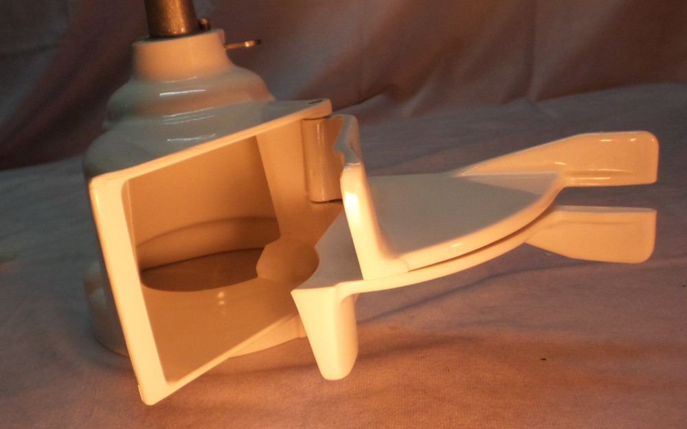 KitchenAid Rotor Slicer/Shredder Attachment, model RVS-A (READ DESCRIPTION)