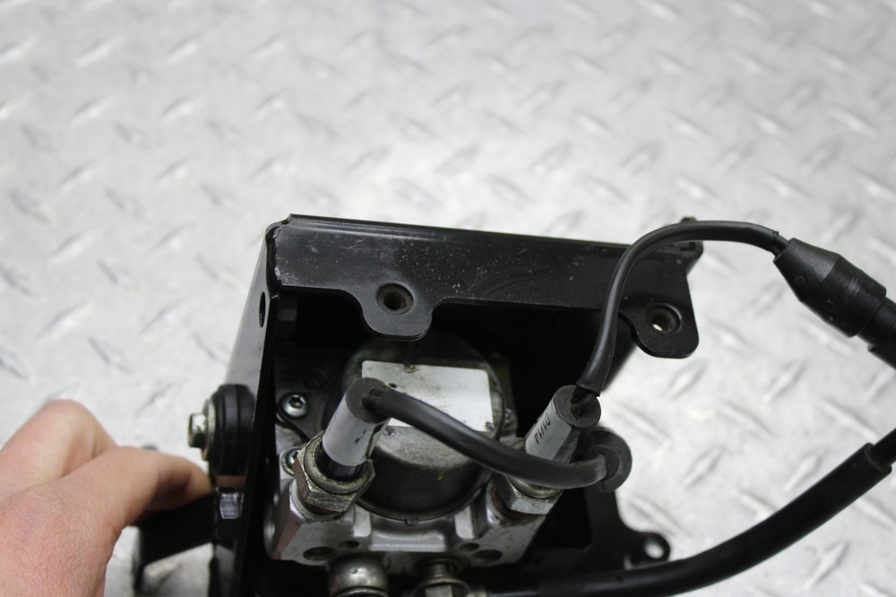 2014 INDIAN CHIEFTAIN ABS PUMP UNIT MODULE 2204981
