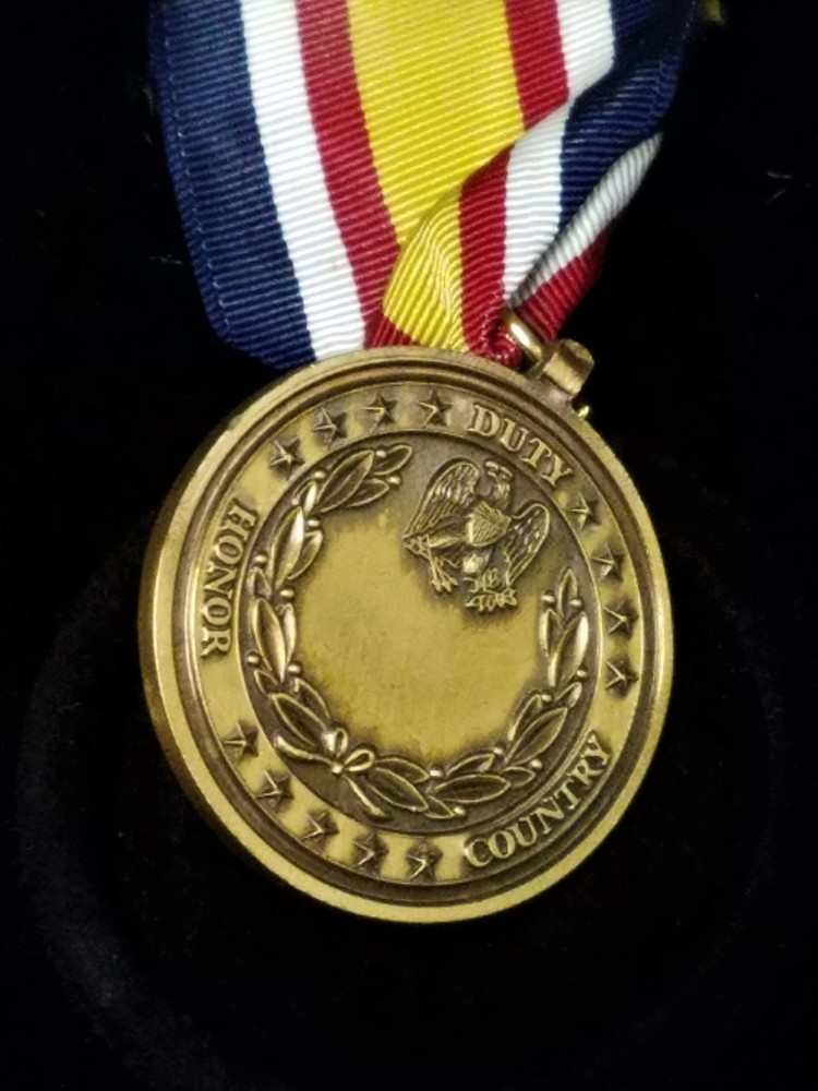 US Combat Service Commemorative Medal Presentation Set