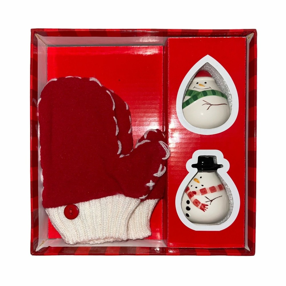 CIB Holiday Tableware Set 4 Flatware Mittens & 2 Sets Salt Pepper Shakers