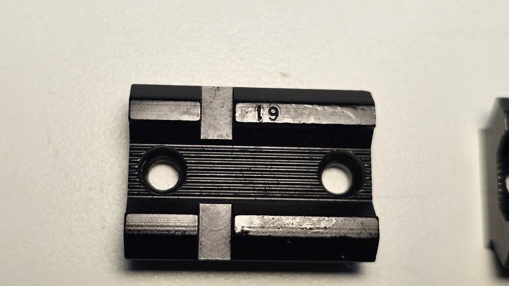 Knight MK-85 Inline Muzzleloader Scope Bases With Screws (E)