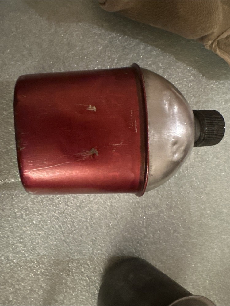 US military second world war water canteen
