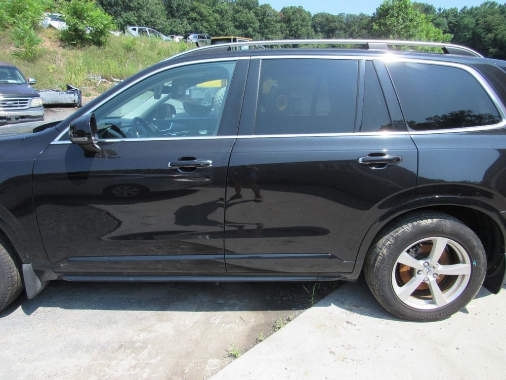 XC90 2018 Glove Box 1066728