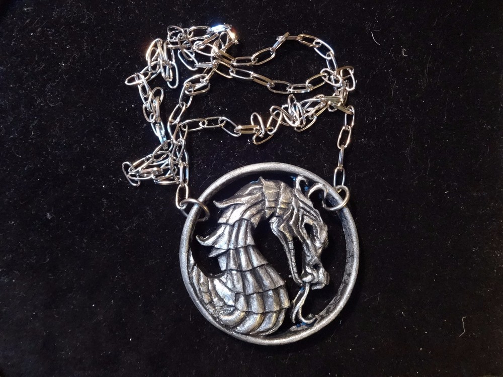 Mortal Combat badge pin