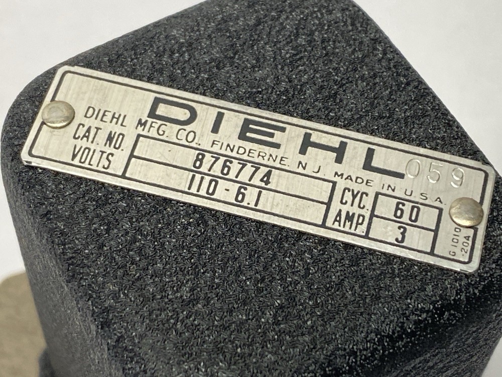 Diehl 876774 Coil 3A 110-6.1V