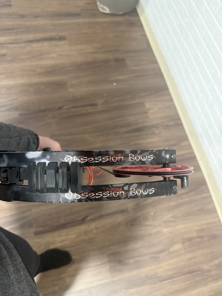 Obsession Bows M7 DEFCON