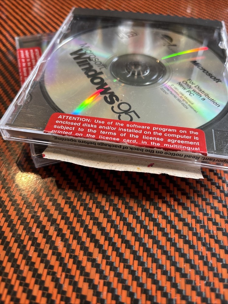 Microsoft Windows 95 Disc For Distribution W/ New Start Guide How And Why
