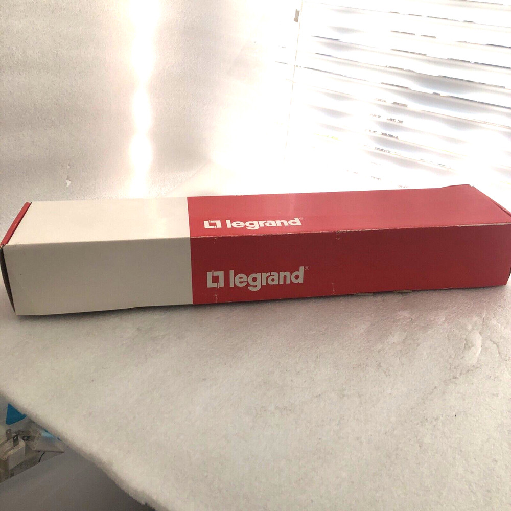 Olegrand 48845C5E 48-Port Communication Circuit Accessory Panel