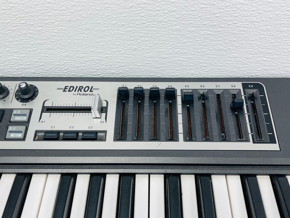 USED (READ) - Roland Edirol PCR-800 MIDI Controller 61-key Electronic Keyboard
