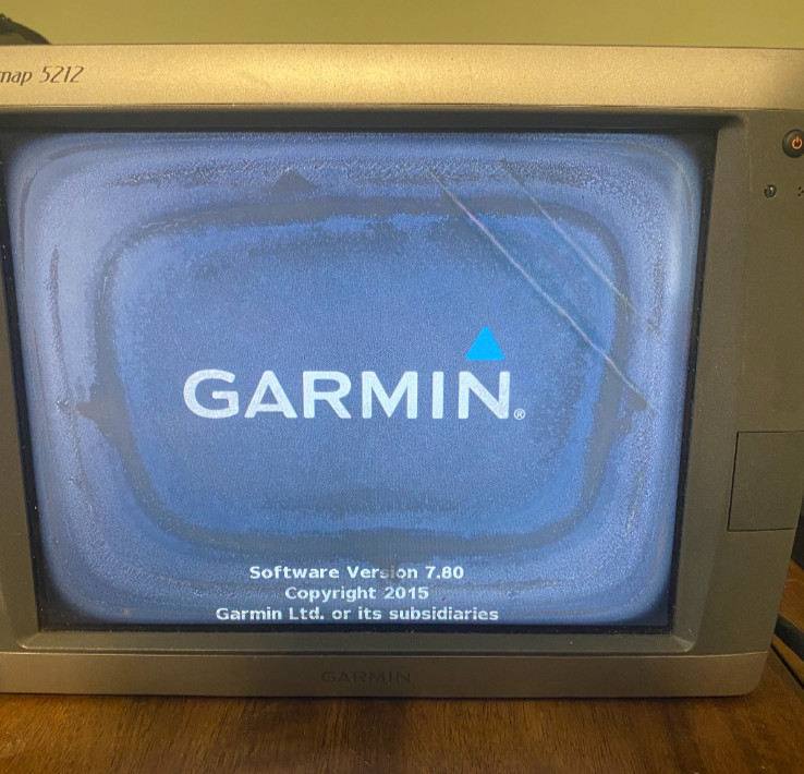 Garmin GPSMAP 5212 MFD GPS Fishfinder Chartplotter Multifunction Display - Read