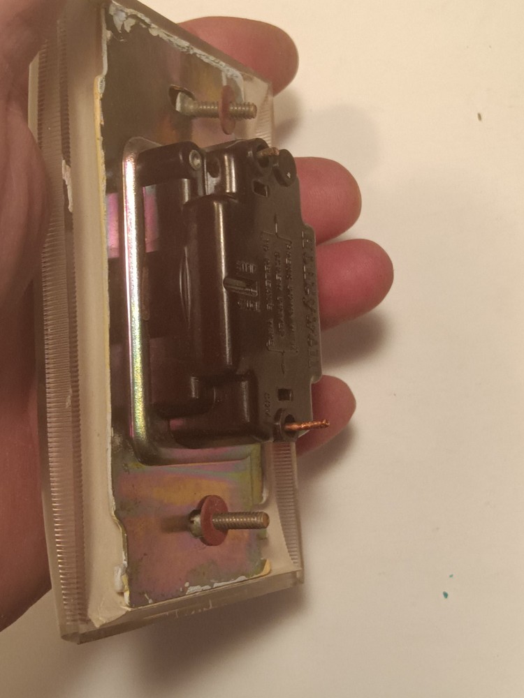 Vintage 1950s/60s Honeywell Single Pole Push Button Light Switch