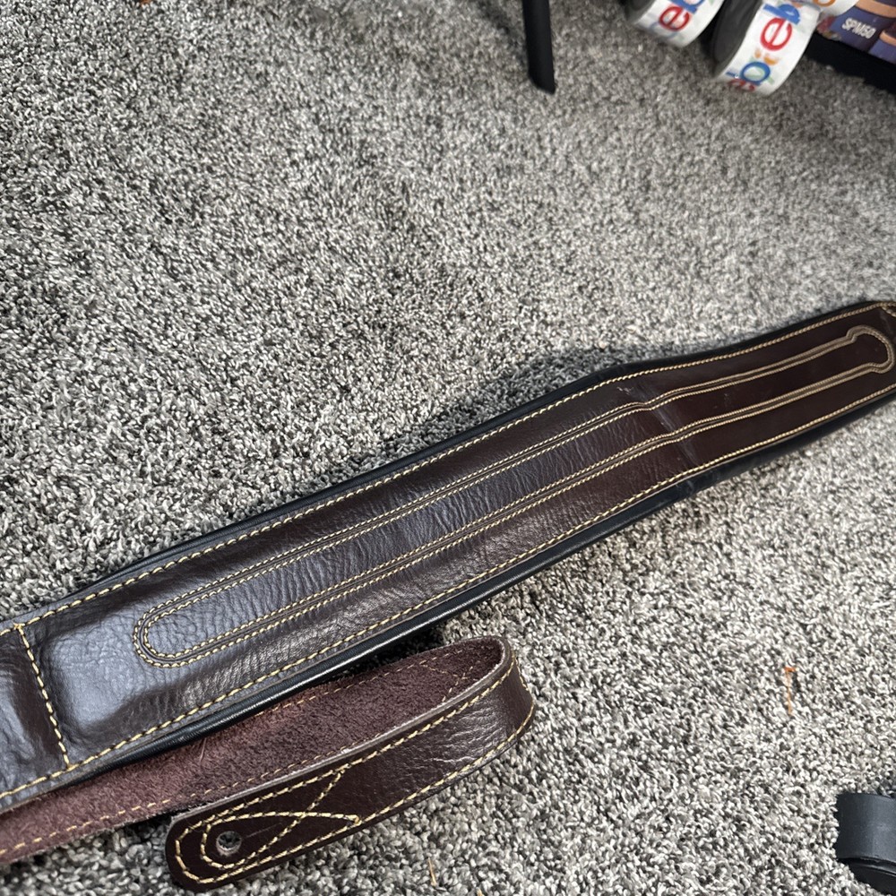 Walker & Williams Padded Guitar Strap