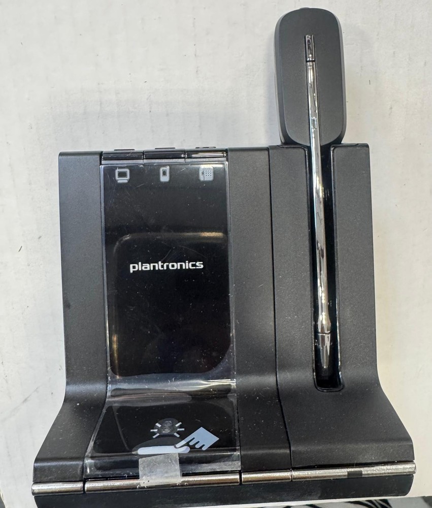 Plantonics SAVI 740 W740 Headset & Base
