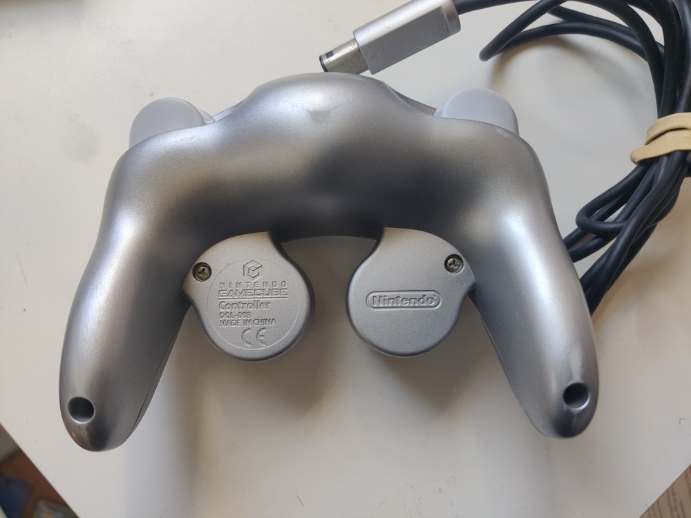 OEM Nintendo GameCube Controller Silver DOL-003 Authentic Tight Stick Test