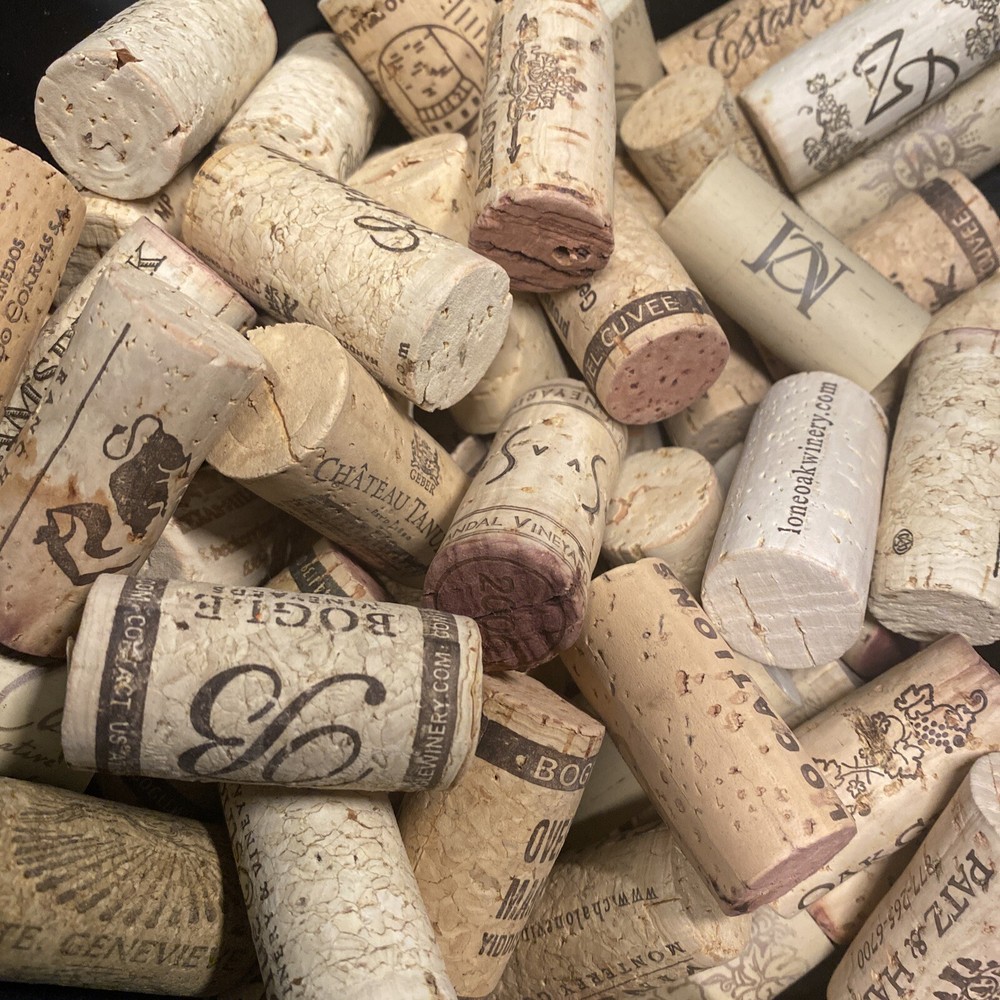 1 Pound Of Assorted Wine Corks for Crafting & Artistic work - Roughly 100 Corks