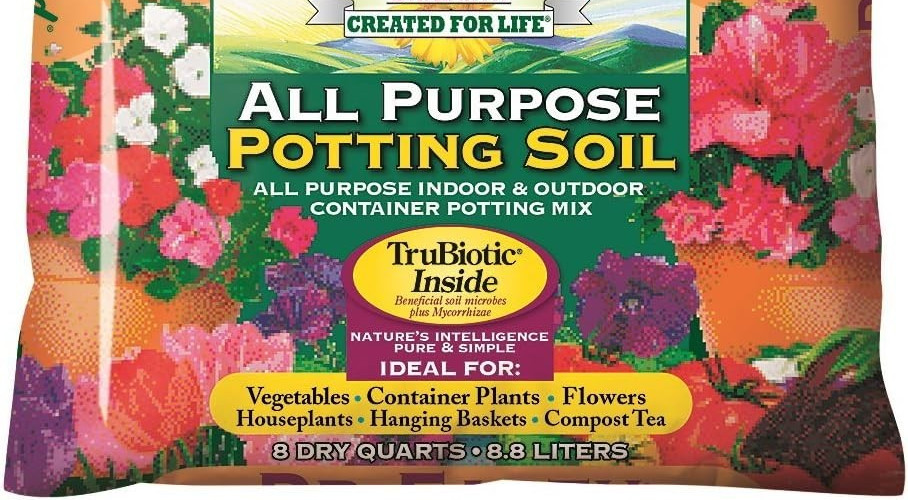 Dr. Earth Gold Premium Potting Soil, 8 Quart, Natural