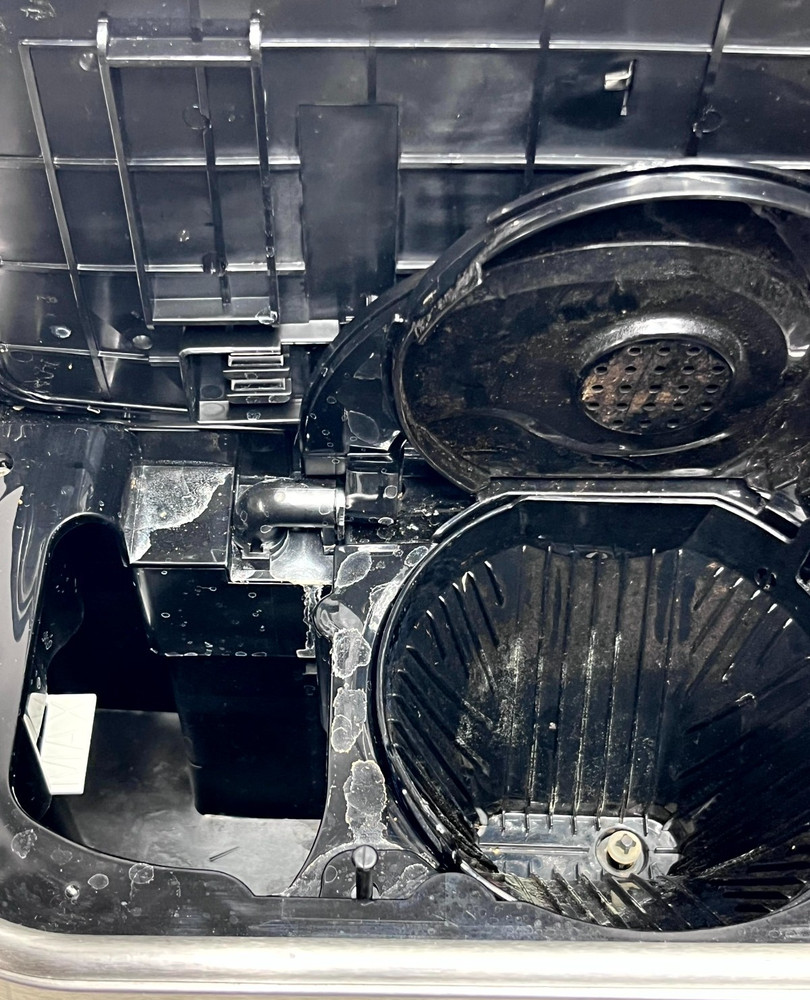 Espressione EM-1040 Coffee Maker Combo Drip & Espresso Machine Untested