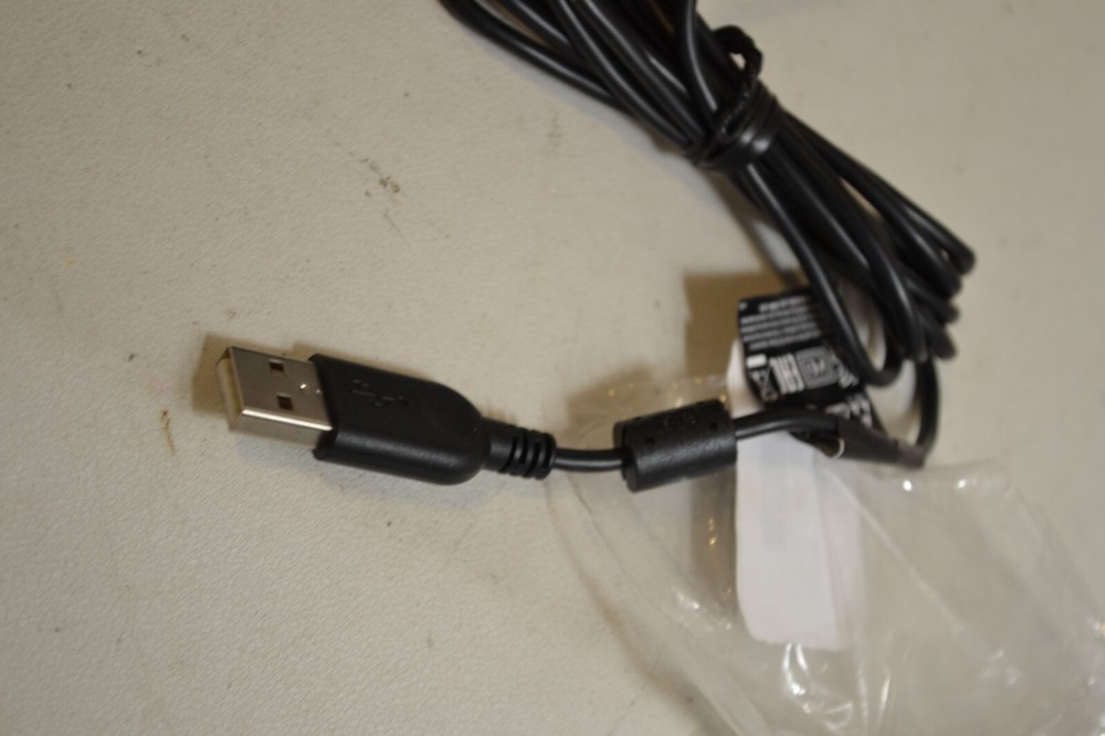 GENUINE Logitech 1080 Pro 30fps Webcam BLACK