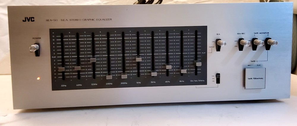 JVC SEA-50 STEREO GRAPHIC EQUALIZER