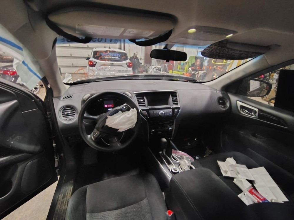 PATHFINDR 2015 Headrest 1534651