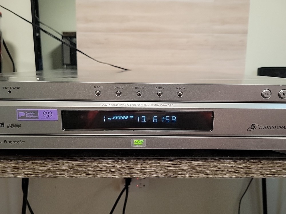 Sony 5 disc CD / DVD changer