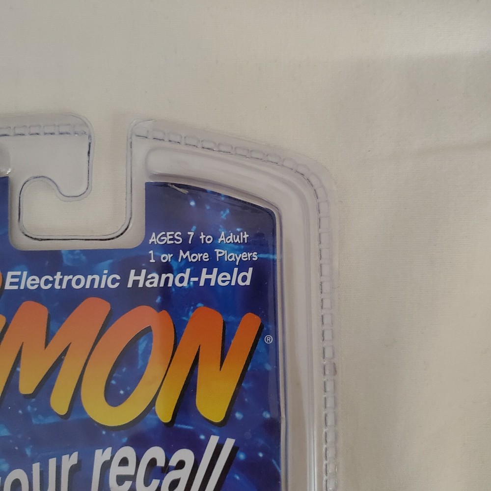 Milton Bradley 2002 SIMON Electronic Hand-Held Mini 25TH Anniversary Version-New