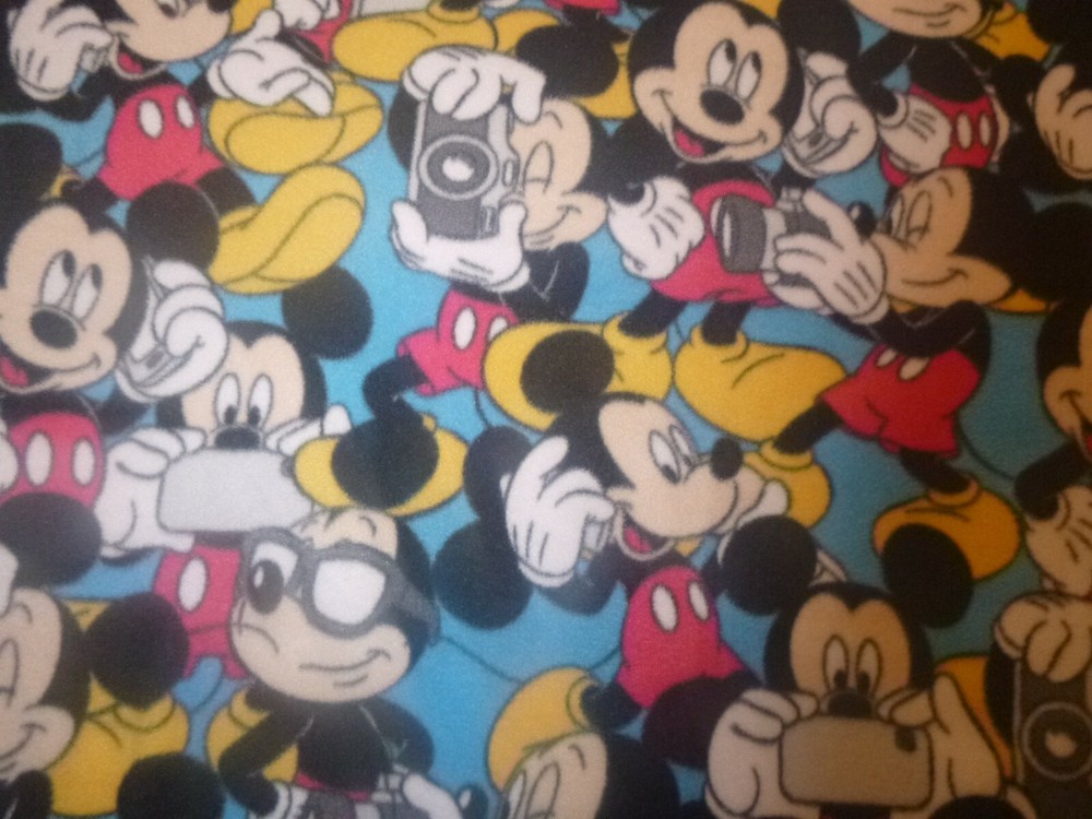 Mickey Mouse (2 layer Fleece Blanket 70"X59" Sewn Edges)