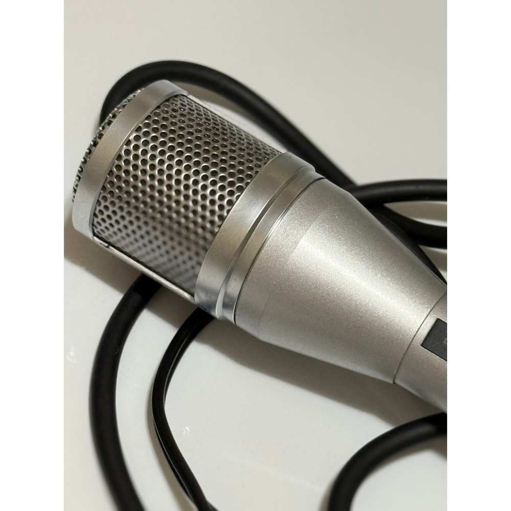 Vintage AKAI ADM-40 Dynamic Microphone