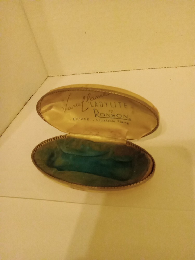 Vintage RONSON Varaflame LadyLite Lighter W/ CASE