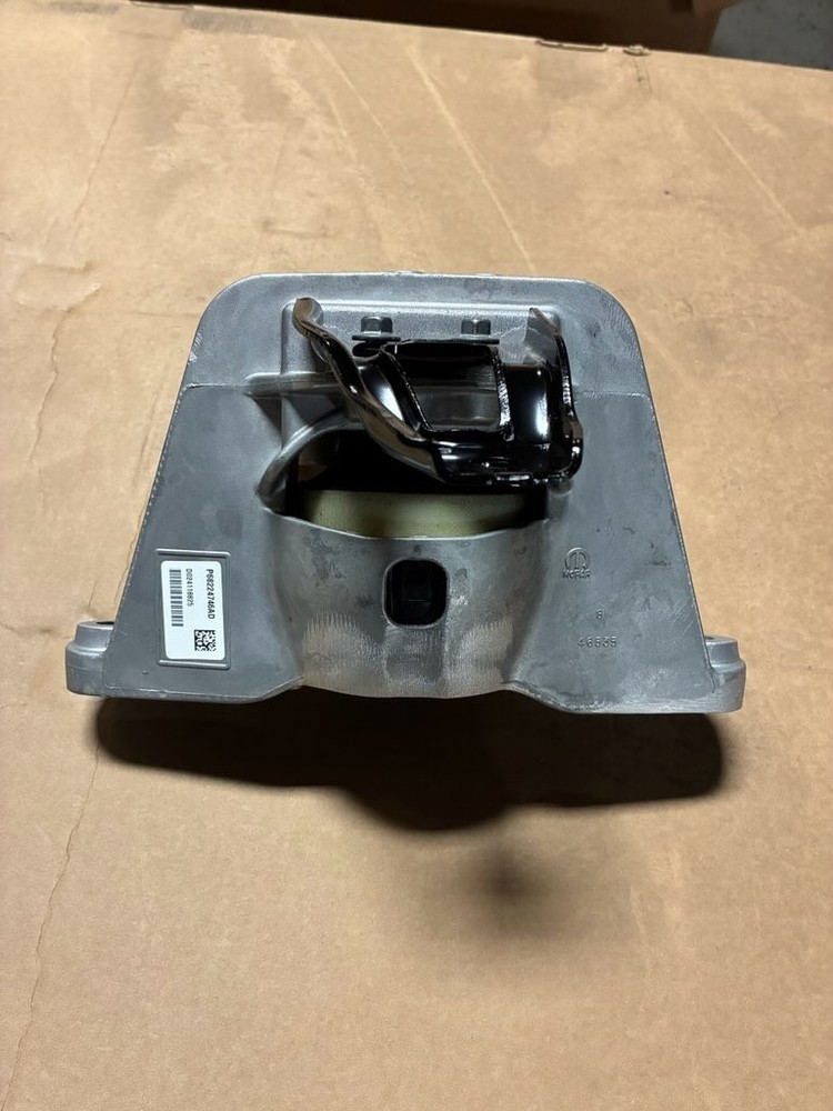 Mopar Passenger Right Engine Mount Isolator for Chrysler Pacifica 68224746ad