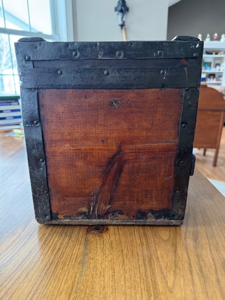 Antique circa 1870-1890 Primitive tool trunk