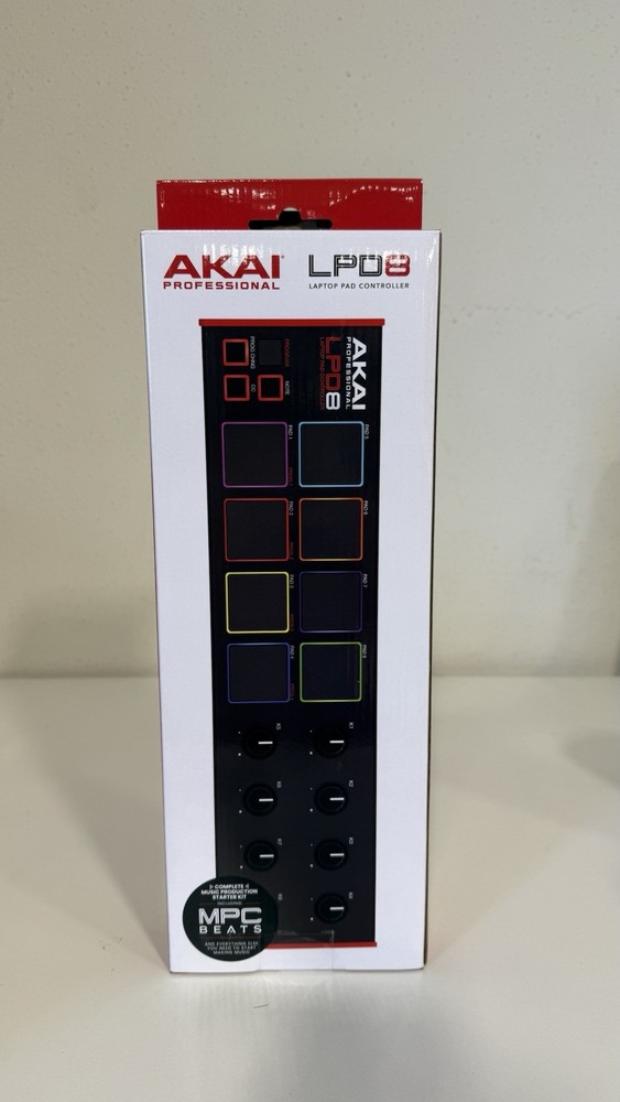 Akai Professional LPD8 Pad Controller 8 RGB MPC Pads 8 Knobs USB MIDI