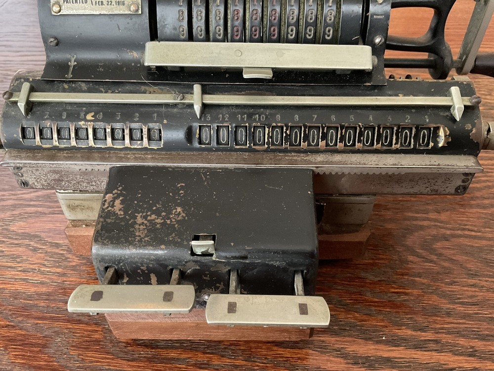 Antique 1916 Marchant Adding Calculating Machine