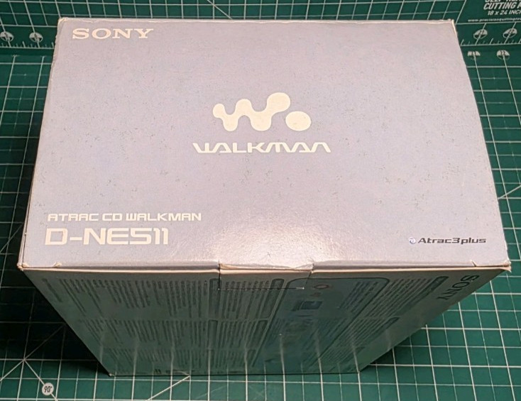 Sony Walkman CD Player D-NE511 Mp3 Atrac3plus Silver Open Never Used