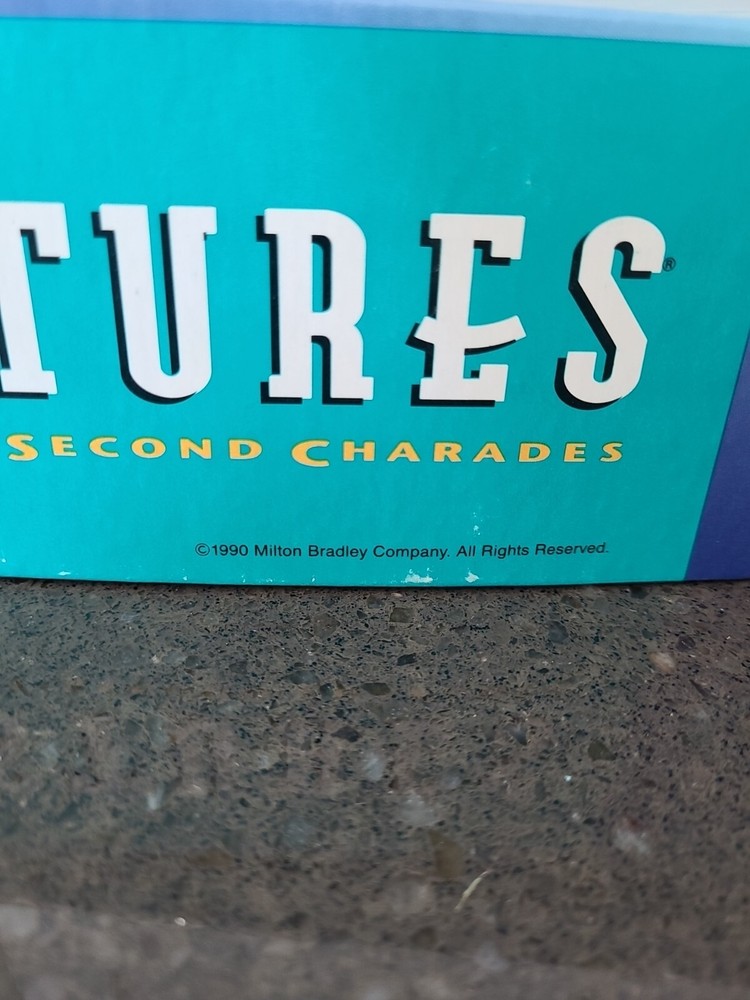 GUESSTURES: Charades Board Game Split Second 1990 Milton Bradley Complete