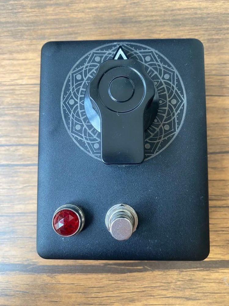 Flying Teapot Monolith Fuzz