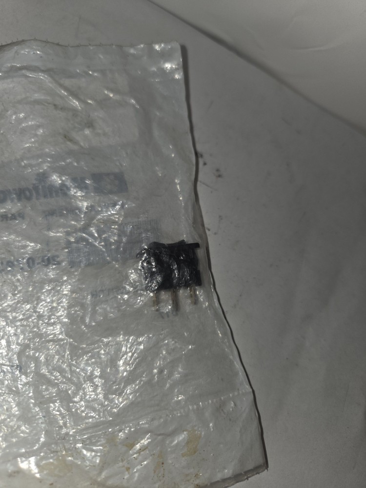 NEW GENUINE MANITOWOC 20-0793-9 TOGGLE SWITCH