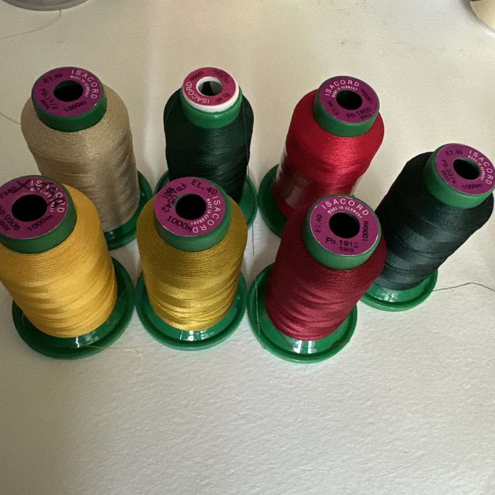 ARC Maxi-lock Isacord Robison-Anton Thread Lot